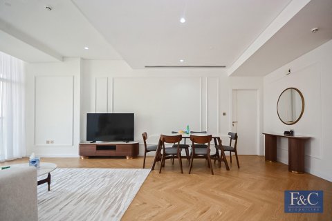 Снять в аренду квартиру в The Crescent, Пальма Джумейра, Дубай: 2 спальни, 122м², № 103786 - фото 12
