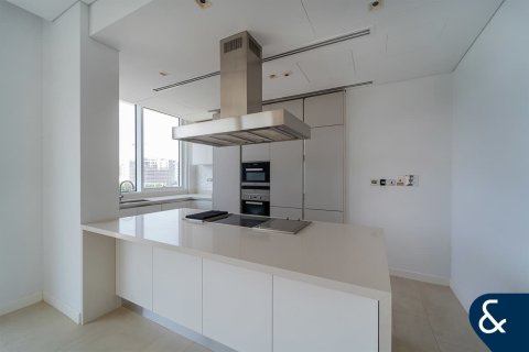 Apartment in SEVENTH HEAVEN in Seventh Heaven, Al Barari, Dubai 2 bedrooms, 320 sq.m. № 76788 - photo 7