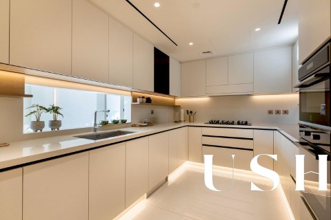 Apartment in Downtown Dubai (Downtown Burj Dubai), Dubai 3 bedrooms, 170 sq.m. № 42310 - photo 19