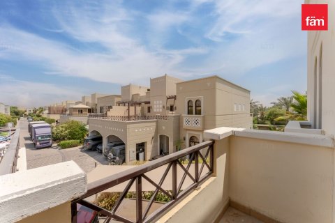 Villa in Dubai 4 bedrooms, 624.8 sq.m. № 122000 - photo 17