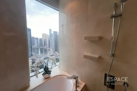 Apartment in Dubai Marina, Dubai 3 bedrooms, 173 sq.m. № 122979 - photo 18