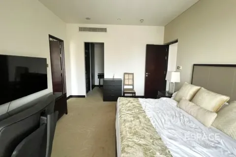 Apartment in Dubai Marina, Dubai 3 bedrooms, 173 sq.m. № 122979 - photo 6