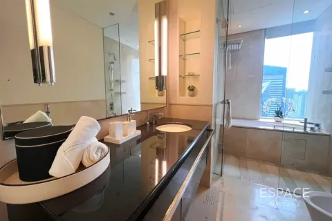 Apartment in Dubai Marina, Dubai 3 bedrooms, 173 sq.m. № 122979 - photo 17