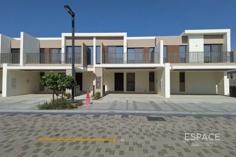 Villa à Tilal Al Ghaf, Dubai, 4 chambres, 221 m², № 122975