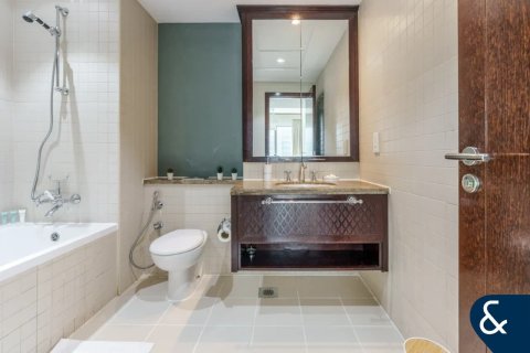 Apartment in Downtown Dubai (Downtown Burj Dubai), Dubai 1 bedroom, 97 sq.m. № 78950 - photo 12