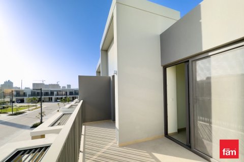 Villa in Tilal Al Ghaf, Dubai 3 bedrooms, 200 sq.m. № 141523 - photo 11