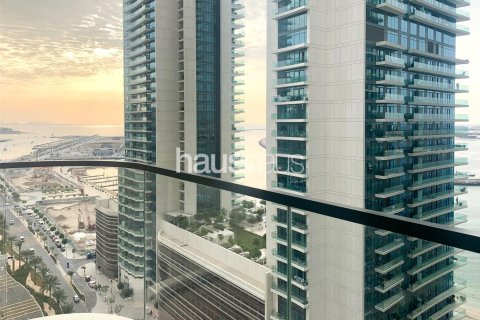 Снять в аренду квартиру в EMAAR Beachfront, Dubai Harbour, Дубай: 1 спальня, 69м², № 45007 - фото 7