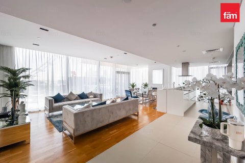 Appartement à Dubai, 3 chambres, 194.8 m², № 109098 - photo 11