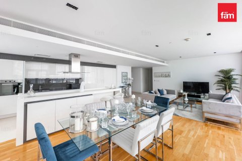 Appartement à Dubai, 3 chambres, 194.8 m², № 109098 - photo 4