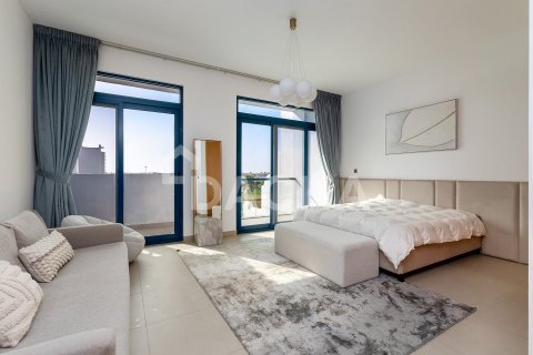 Villa in Palma Residences, Palm Jumeirah, Dubai 5 bedrooms, 310 sq.m. № 115716 - photo 19