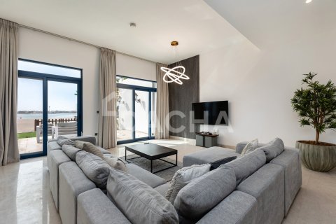 Villa in Palma Residences, Palm Jumeirah, Dubai 5 bedrooms, 310 sq.m. № 115716 - photo 4