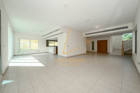 Villa en Jumeirah Park, Dubai, 4 dormitorios, 511 m², № 115244 - foto 4