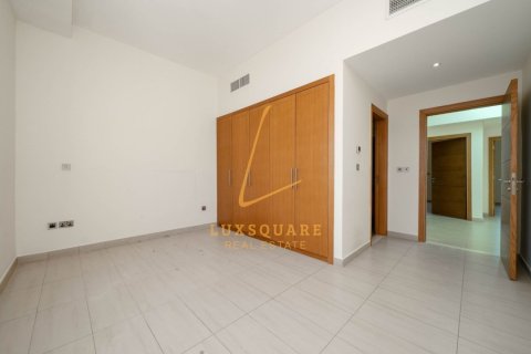 Villa en Jumeirah Park, Dubai, 4 dormitorios, 511 m², № 115244 - foto 10