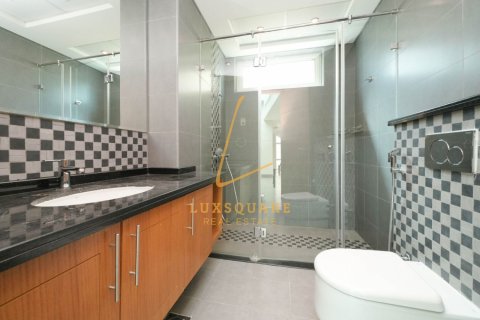 Villa en Jumeirah Park, Dubai, 4 dormitorios, 511 m², № 115244 - foto 21