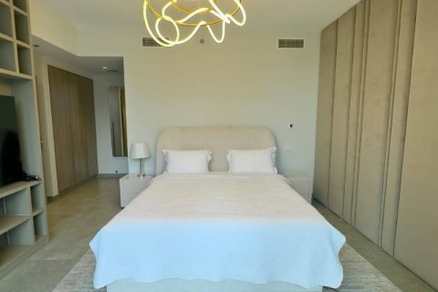 Apartment in Dubai 2 bedrooms, 142.72 sq.m. № 7868 - photo 12
