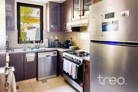 Villa in Reem, Dubai 3 bedrooms, 200.3 sq.m. № 139955 - photo 4