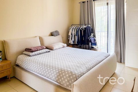 Villa in Reem, Dubai 3 bedrooms, 200.3 sq.m. № 139955 - photo 8
