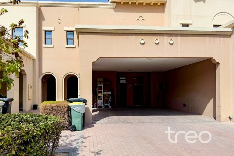 Villa in Reem, Dubai 3 bedrooms, 200.3 sq.m. № 139955 - photo 15