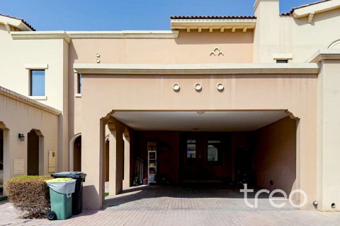 Villa in Reem, Dubai 3 bedrooms, 200.3 sq.m. № 139955 - photo 14