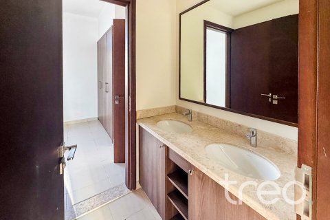 Villa in Mira Oasis, Reem, Dubai 3 bedrooms, 233.74 sq.m. № 139957 - photo 15