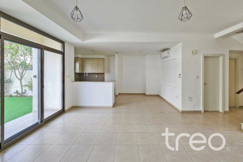 Villa in Hayat Townhouses, Town Square, Dubai 3 bedrooms, 220.27 sq.m. № 139959 - photo 3