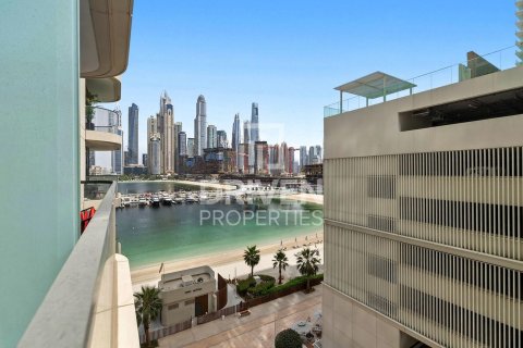 Снять в аренду квартиру в EMAAR Beachfront, Dubai Harbour, Дубай: 1 спальня, 79.8м², № 128151 - фото 18