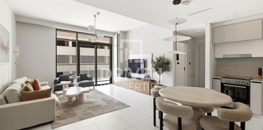Квартира в EMAAR Beachfront, Dubai Harbour, Дубай, 1 спальня, 79.8м², № 128151