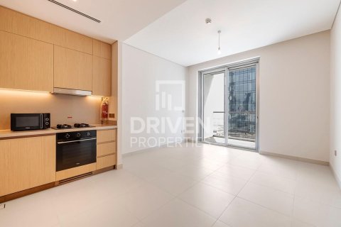 Снять в аренду квартиру в Vida Residences Dubai Mall, Даунтаун Дубай (Даунтаун Бурдж Дубай), Дубай: 1 спальня, 72.65м², № 128154 - фото 2