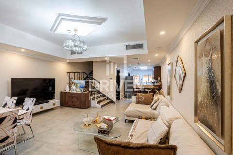 Villa à District 11, Jumeirah Village Circle, Dubai, 3 chambres, 143.91 m², № 140151