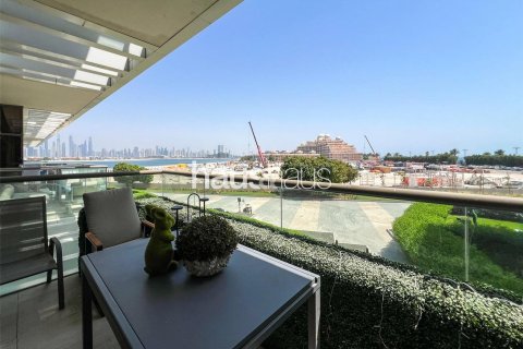 Apartment in The Crescent, Palm Jumeirah, Dubai 2 bedrooms, 124 sq.m. № 44955 - photo 7