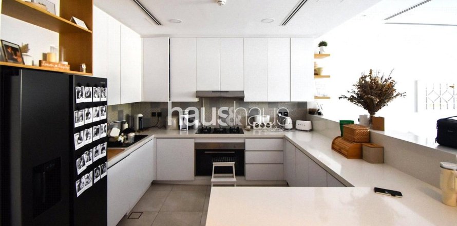 Townhouse in Jumeirah Golf Estates, Dubai 4 bedrooms, 320 sq.m. № 44941