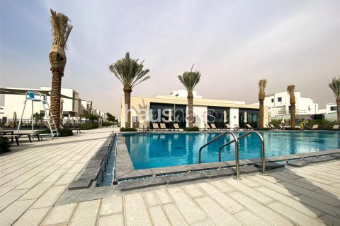 Townhouse in The Valley, Dubai 3 bedrooms, 177 sq.m. № 44951 - photo 14