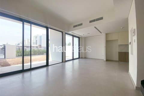 Townhouse in The Valley, Dubai 3 bedrooms, 177 sq.m. № 44951 - photo 3