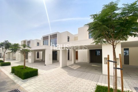 Townhouse in The Valley, Dubai 3 bedrooms, 177 sq.m. № 44951