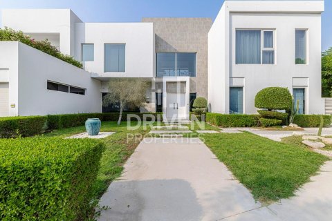 Villa à The Nest, Al Barari, Dubai, 4 chambres, 1196.03 m², № 138428