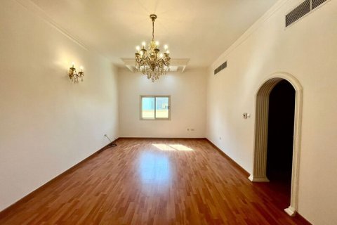 Villa in Al Barsha, Dubai 6 bedrooms, 1393.5 sq.m. № 52619 - photo 15