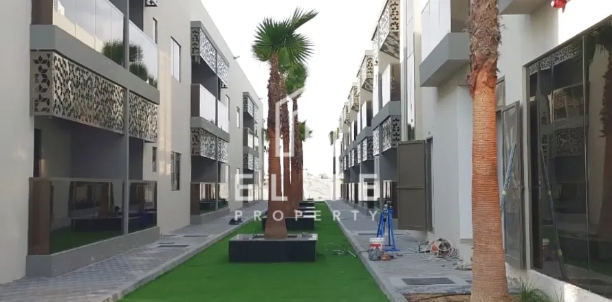 Building in Dubai 4792 sq.m. № 38805