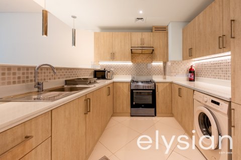 Apartment in Seven Palm, Palm Jumeirah, Dubai 1 bedroom, 72 sq.m. № 37951 - photo 2