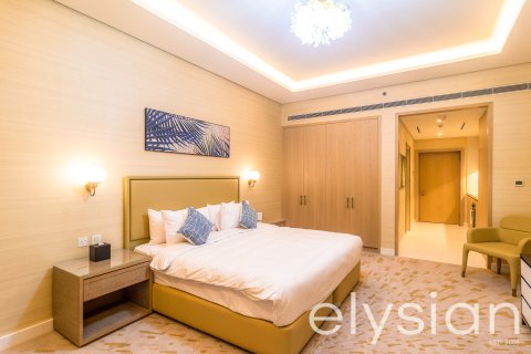 Снять в аренду квартиру в The Palm Tower, Пальма Джумейра, Дубай: студию, 49м², № 37950 - фото 3