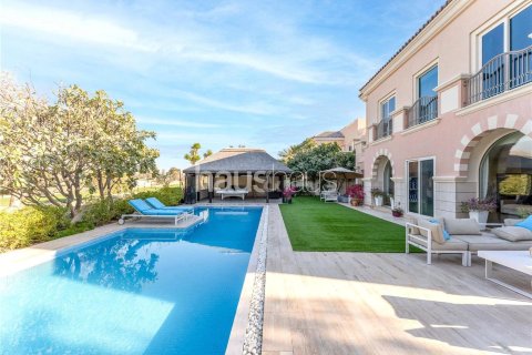 Villa in Dubai Sports City, Dubai 5 bedrooms, 557 sq.m. № 43662