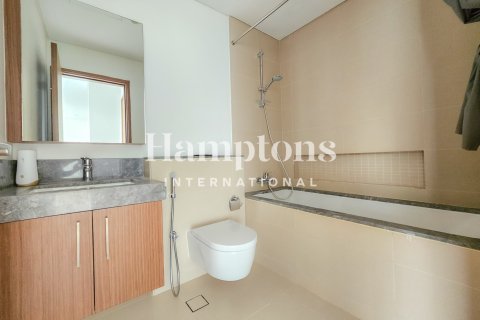 Apartment in The Address Dubai Marina, Dubai Marina, Dubai 1 bedroom, 63.8244 sq.m. № 108854