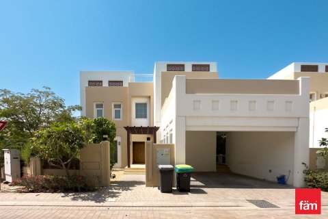 Villa in Dubai 5 bedrooms, 658.6 sq.m. № 112926 - photo 9