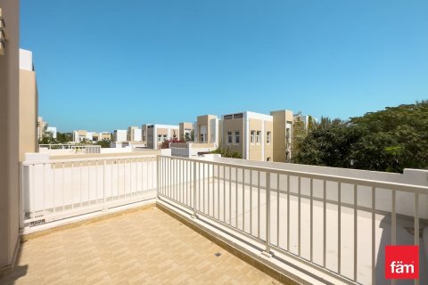 Villa in Dubai 5 bedrooms, 658.6 sq.m. № 112926 - photo 14