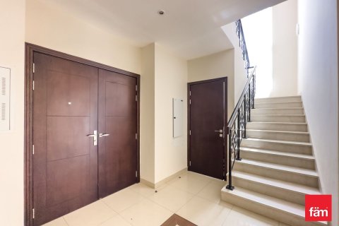 Villa in Dubai 5 bedrooms, 658.6 sq.m. № 112926 - photo 7