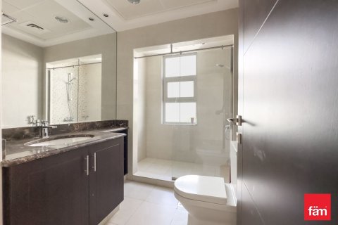 Villa in Dubai 5 bedrooms, 658.6 sq.m. № 112926 - photo 15
