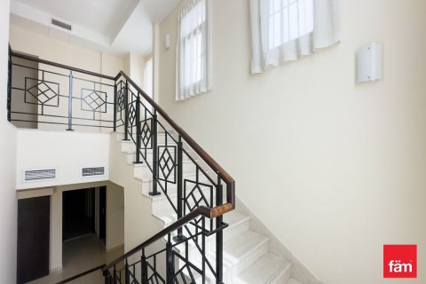 Villa in Dubai 5 bedrooms, 658.6 sq.m. № 112926 - photo 4