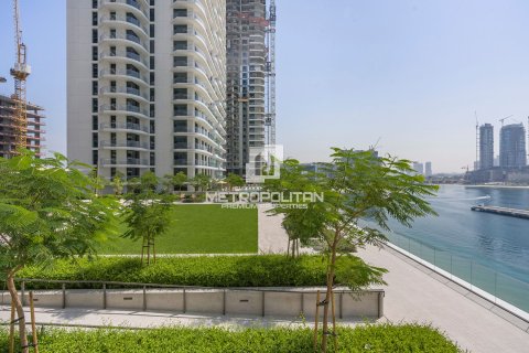 Apartment in EMAAR Beachfront, Dubai Harbour, Dubai 2 bedrooms, 124 sq.m. № 16116 - photo 18