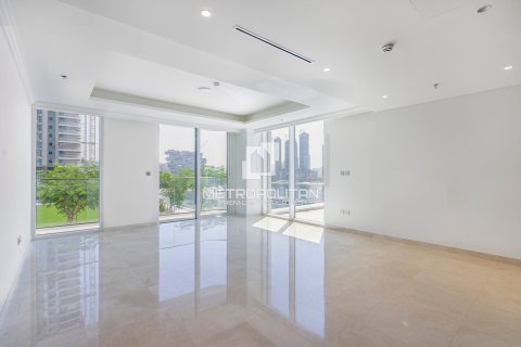 Apartment in EMAAR Beachfront, Dubai Harbour, Dubai 2 bedrooms, 124 sq.m. № 16116 - photo 12