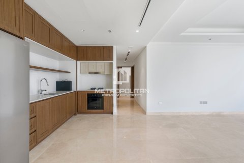 Apartment in EMAAR Beachfront, Dubai Harbour, Dubai 2 bedrooms, 124 sq.m. № 16116 - photo 5