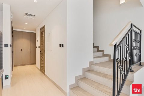 Townhouse in Dubai 3 bedrooms, 144 sq.m. № 112482 - photo 12